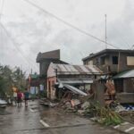 Super Typhoon Man-yi fells power lines, causes tidal surges in Philippines