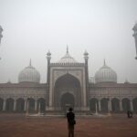 New Delhi shrouded in toxic smog as pollution reading breaks record