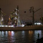 Mexican Navy ship crashes into New York’s Brooklyn Bridge, 19 injured