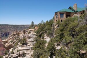Historic Grand Canyon lodge burns to ashes in wildfire at US national park