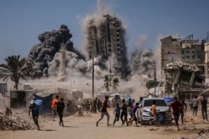 Week in Pictures: From Israeli air raids in Gaza to protests in Serbia