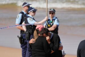 Shark attack kills surfer off Sydney beach in Australia