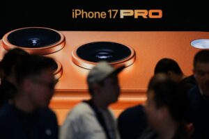 Apple to increase Chinese investments amid US-China trade tension