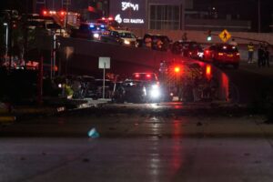 Explosions hit Ecuador, local criminal gang and ex-FARC dissidents blamed