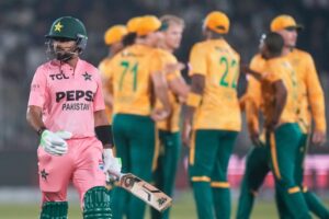 South Africa force Pakistan collapse as Babar out for a duck on T20 return