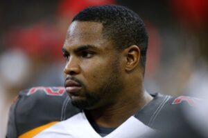 Doug Martin, former NFL Buccaneers All-Pro running back, dies at 36