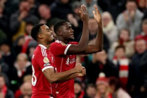 Liverpool beat Villa to end Premier League losing streak, Man Utd draw