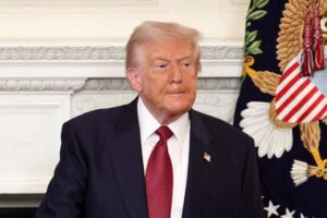 Trump again slams Democrats who urged US troops to refuse illegal orders