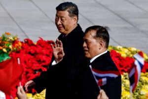 Xi Jinping pledges deeper ties during Thai king’s first China visit
