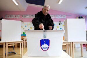 Slovenia referendum: Where is assisted dying legal?