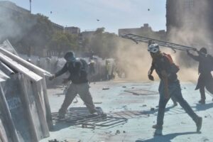 Protest in Mexico inspired by Gen Z movement draws older gov’t critics