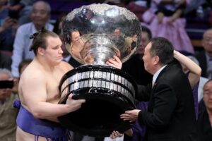 War refugee Aonishiki becomes first Ukrainian to win top sumo championship