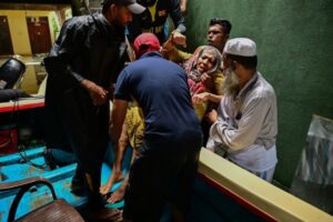 ‘Neighbourhoods buried under mud’: Sri Lanka floods death toll nears 200