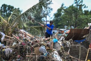 Philippines begins cleanup as Typhoon Kalmaegi death toll hits 85