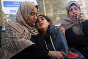 Palestinians ‘squeezed’ as Israel moves beyond ‘yellow line’ in Gaza City