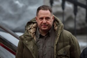 How will the latest sacking of a top aide affect Ukraine amid Russia war?