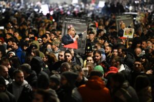 Bulgarian government pulls budget amid fierce protests