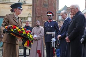 German president visits WWII UK bombing site amid unity against Russia