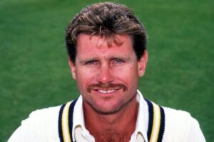 Robin Smith, ex-England cricketer, dies aged 62