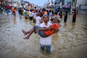 Floods in Indonesia, Sri Lanka, Thailand leave close to 1,000 dead