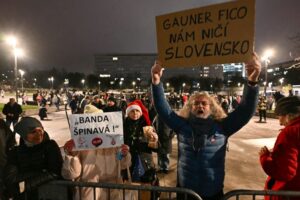 Thousands protest in Slovakia against Fico government’s judicial reforms