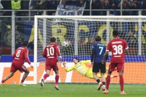 Liverpool snatch win at Inter Milan with late penalty from Szoboszlai