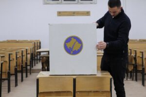 Kosovo votes in snap election to end a year of political deadlock