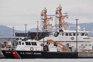 US Coast Guard suspends search for survivors of Pacific boat strike