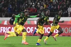 Ten-man Mali beat Tunisia on penalties to book AFCON quarterfinal place