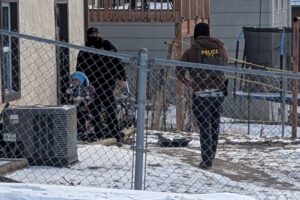US officers detain 5-year-old boy as Minnesota immigration raids continue