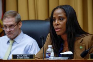 Epstein’s help sought in bid to meet Chuck Schumer, files reveal