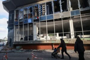 Child among 4 killed in latest Russian missile and drone barrage: Ukraine