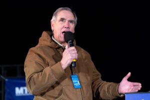 Senators propose ban on US gov’t officials doing prediction market trading