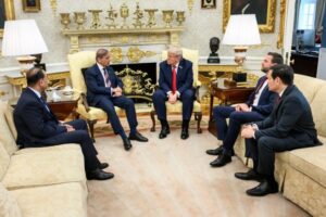 Pakistan ‘ready to host US-Iran talks’: Can latest peace push work?