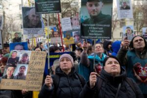 Russia-Ukraine Orthodox Easter ceasefire begins