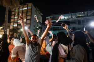 Celebrations in Lebanon as 10-day ceasefire with Israel begins