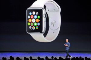 Tim Cook to step down as Apple CEO