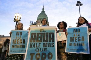 Argentina MPs approve bill allowing mining in glaciers