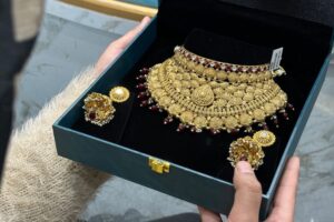 Gold is unaffordable so South Asian brides turn to one gram substitutes