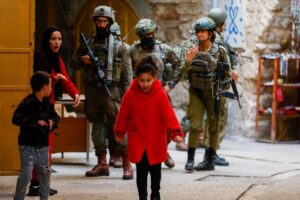 Shoot Palestinians, not settlers: Israeli general exposes double standard