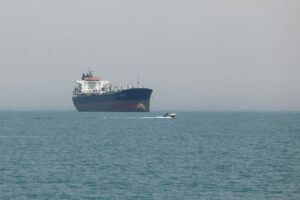 Oil prices fall amid mixed signals on US-Iran peace deal