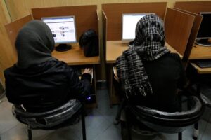 Iran expands tiered internet access amid continued online blackout