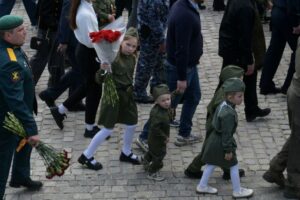 EU and UK sanction Russians over deportations of Ukrainian children