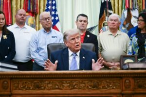 Trump shifts between diplomacy and threats in Iran standoff