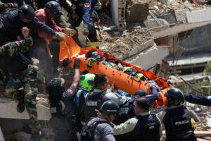 In pictures: Race against time to rescue Venezuela earthquake survivors