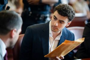 Luigi Mangione to use psychiatric defence in healthcare CEO murder case