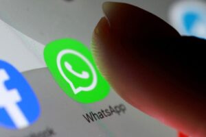 What privacy settings has WhatsApp changed?