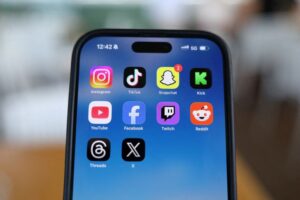 UK proposes voluntary overnight social media curfew for older teens