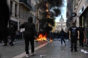 France tightens security in anticipation of weekend protests