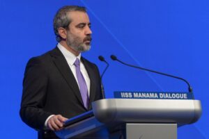Syria considering entry into Mecca defence pact, says foreign minister